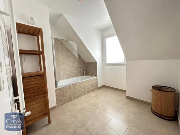 Appartement à louer 3 pièces 68.16m² Créteil (94000)