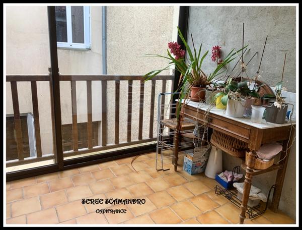 Dpt Gers (32), à vendre MASSEUBE maison de 4 chambres - salon - séjour et cour intérieure