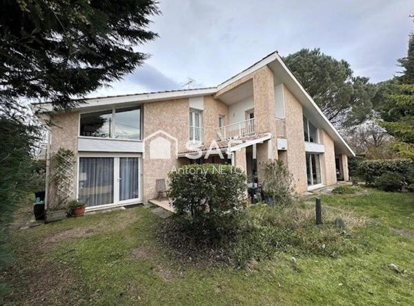 Maison d'Architecte à vendre, 6 pièces, proche lac