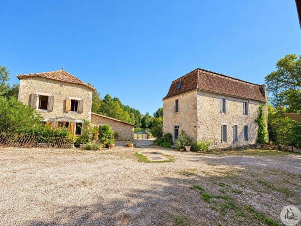 Moulin du 16eme siècle avec maison indépendante