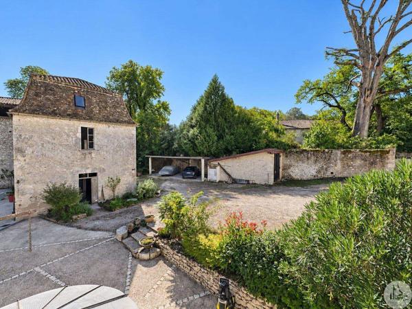 Moulin du 16eme siècle avec maison indépendante