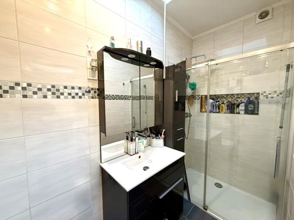 Drancy (93700) Maison de 2013 avec jardin, garage proche métro 5