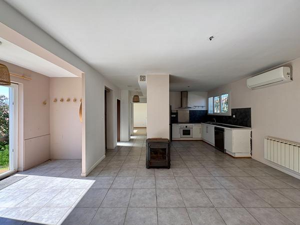 EXCLUSIVITE - Maison individuelle, 83.49m², 3 chambres avec jardin et dépendance / Climatisation. , Audenge