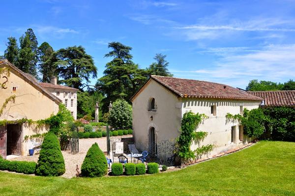 PROPRIETE DANS UN CADRE EXCEPTIONNEL Nerac