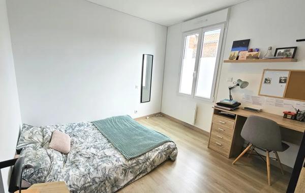 Votre future maison à Vezins : rénovée avec revenus locatif