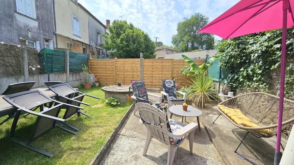 Votre future maison à Vezins : rénovée avec revenus locatif