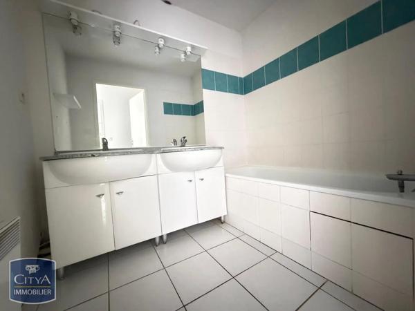 Appartement à louer 3 pièces 58.6m² Arras (62000)