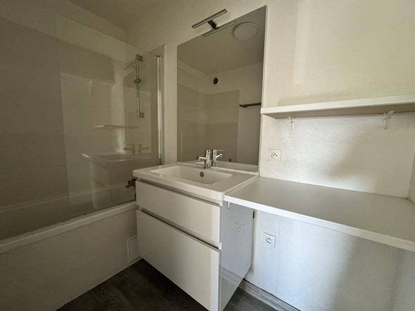 Bel appartement de 3 pièces dans une copropriété au calme