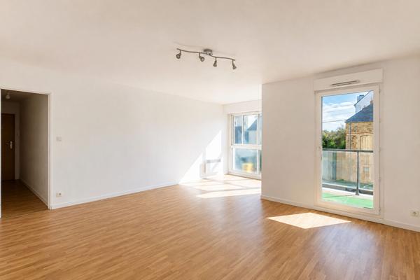 Appartement RENNES - T4 - RUE DE NANTES - BALCON - GARAGE - LUMINEUX