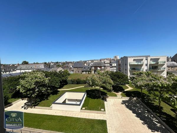 Appartement à louer 3 pièces 77.89m² Laval (53000)