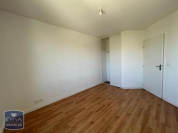 Appartement à louer 3 pièces 77.89m² Laval (53000)