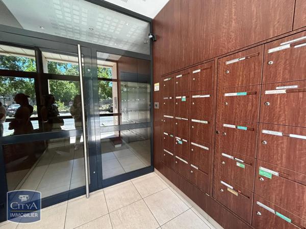 Appartement à louer 3 pièces 77.89m² Laval (53000)