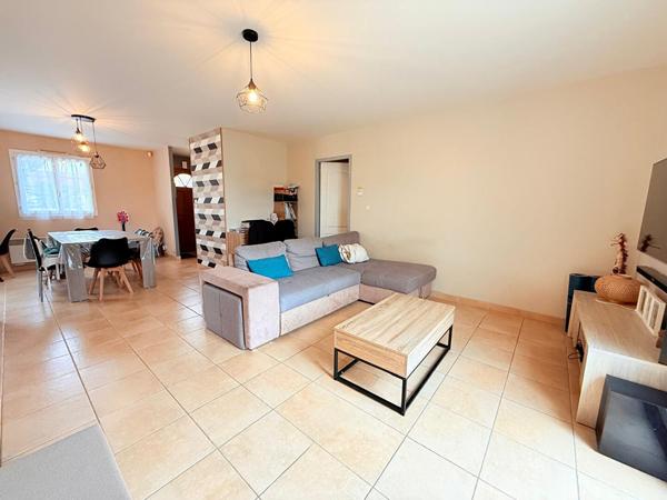 A vendre - Maison - 4 pièces - 5 minutes de Doué la Fontaine - D5942