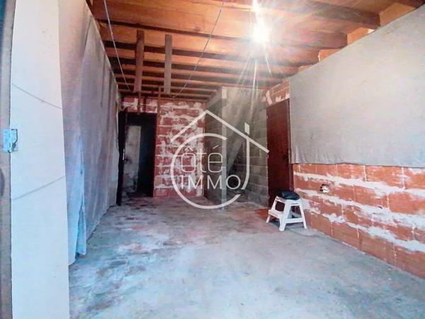 STE FOY : cœur de la Bastide, appartement T3 de 79 m² à moderniser 2 garages en RDC