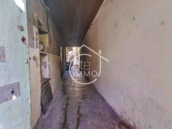 STE FOY : cœur de la Bastide, appartement T3 de 79 m² à moderniser 2 garages en RDC