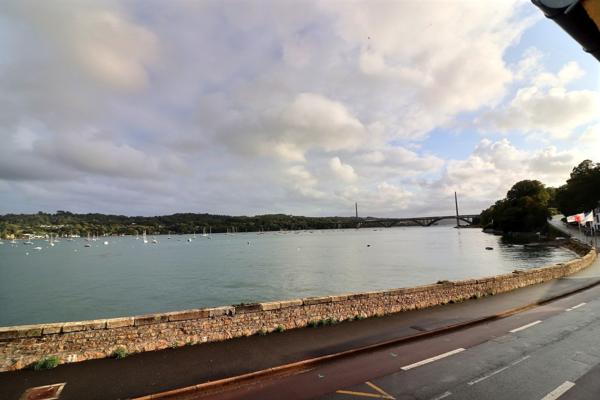 Le Relecq-Kerhuon (29480) KERHUON - LA CORNICHE COQUETTE MAISONNETTE MEUBLEE AVEC VUE MER