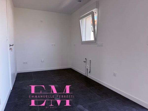 MAISON NEUVE DE PLAIN PIED A 12 KMS DES PLAGES