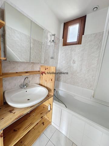 APPARTEMENT 3 PIECES AVEC BOX