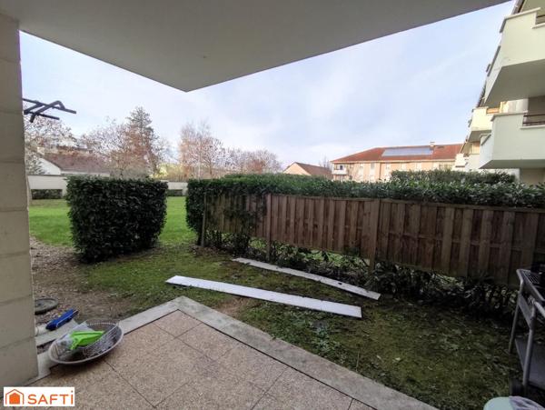 Appartement F 2 44m2  avec terrasse et jardinet