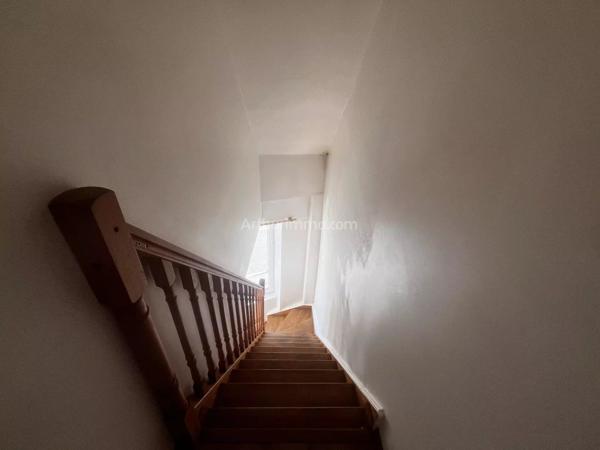 Location                                                      Appartement
                        
                     2 pièces                      23 m2                     à Trélivan