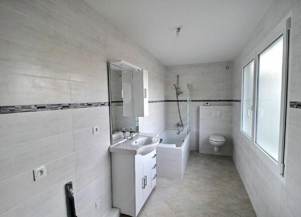 Maison à vendre    7 pièces • 225,80 m2 Messery