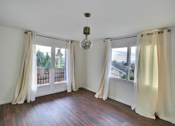 Maison à vendre    7 pièces • 225,80 m2 Messery