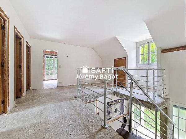 Ensemble immobilier sur plus de 2,7 hectares de nature préservée