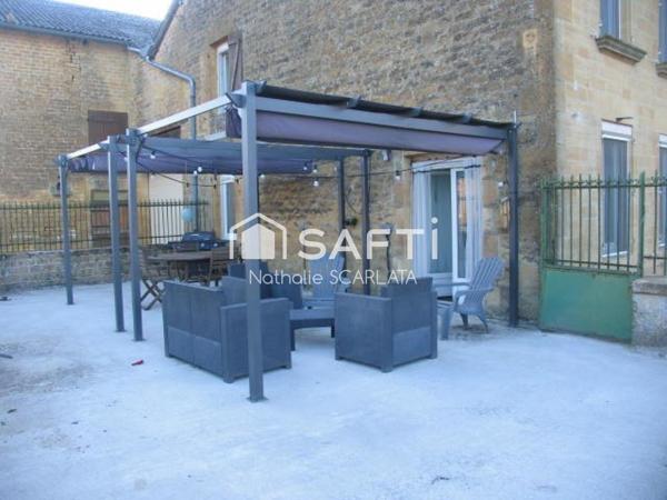 MAISON en pierre RENOVEE de 160 m² habitables avec 3 chambres, terrasse, grange, garage