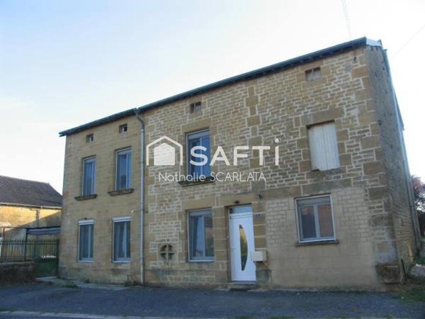 MAISON en pierre RENOVEE de 160 m² habitables avec 3 chambres, terrasse, grange, garage