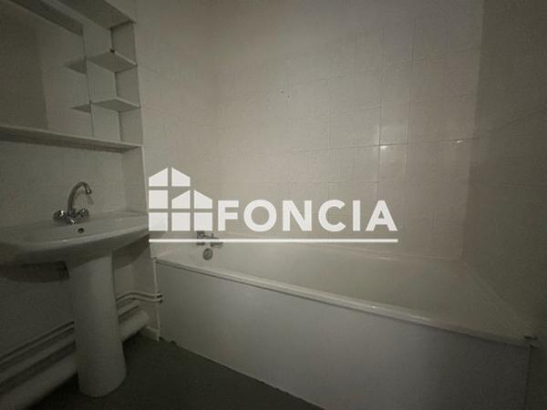 Location Studio 29.66 m² - 3 RUE DE LA CONVENTION Villeurbanne 69100