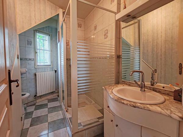 Vente                                                      Maison
                        
                     11 pièces                      265 m2                     à Crépy-en-Valois