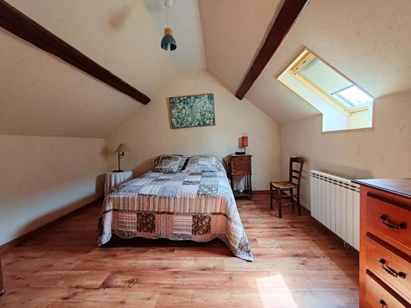 Vente                                                      Maison
                        
                     11 pièces                      265 m2                     à Crépy-en-Valois