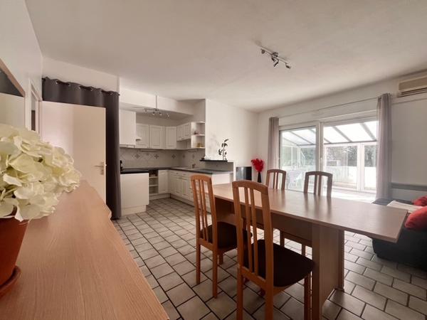 La Ciotat (13600) La Ciotat Appartement T2 + véranda + terrasse+ parking