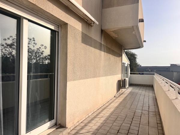 La Ciotat (13600) La Ciotat Appartement T2 + véranda + terrasse+ parking