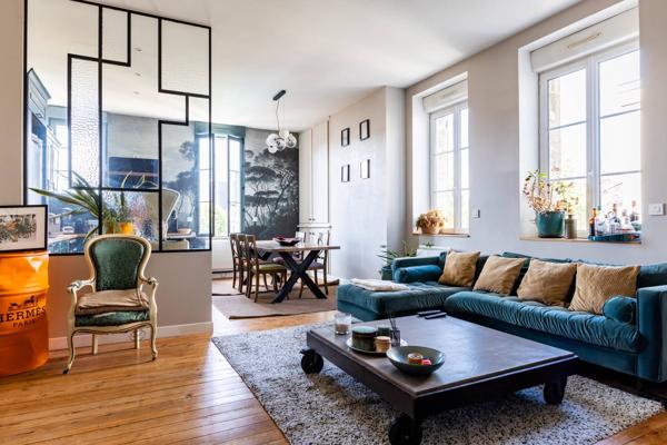 APPARTEMENT T4 DERNIER ETAGE DANS IMMEUBLE PIERRE QUARTIER CROIX BLANCHE