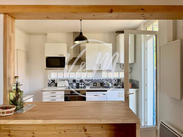 Villa à vendre Taussat-Les-Bains. Le charme d’une maison basco-landaise rénovée à Taussat, 3 chambres et la plage du Bassin à seulement 400 mètres LANTON TAUSSAT