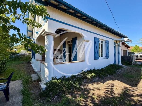 Villa à vendre Taussat-Les-Bains. Le charme d’une maison basco-landaise rénovée à Taussat, 3 chambres et la plage du Bassin à seulement 400 mètres LANTON TAUSSAT