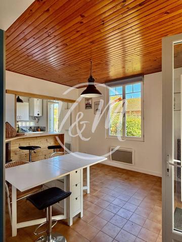 Villa à vendre Taussat-Les-Bains. Le charme d’une maison basco-landaise rénovée à Taussat, 3 chambres et la plage du Bassin à seulement 400 mètres LANTON TAUSSAT