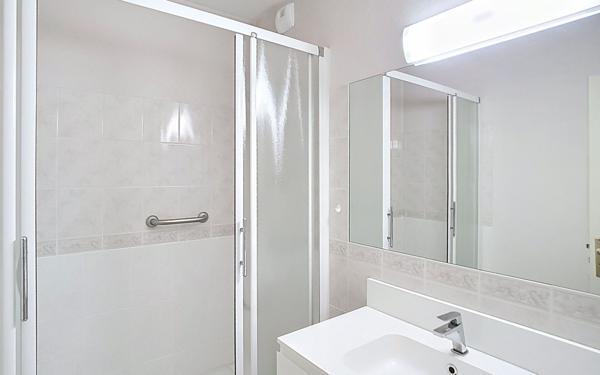 Appartement à vendre    4 pièces •  Rezé