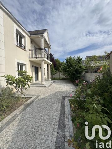 Maison 6 pièces de 139 m² à Saint-Jean-de-Braye (45800)