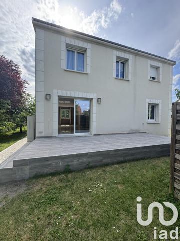 Maison 6 pièces de 139 m² à Saint-Jean-de-Braye (45800)