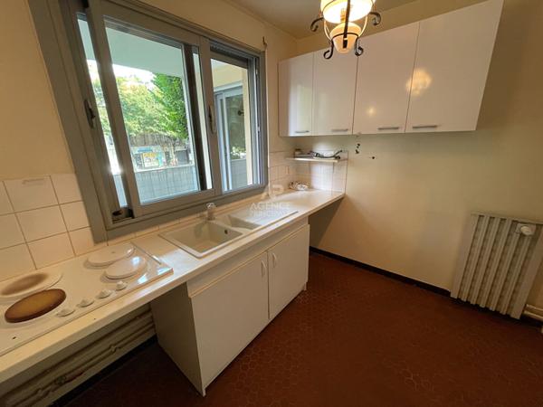 CHAVILLE - Marivel - Appartement 2 pièces avec balcon €229 000 ** - Référence 619-CS