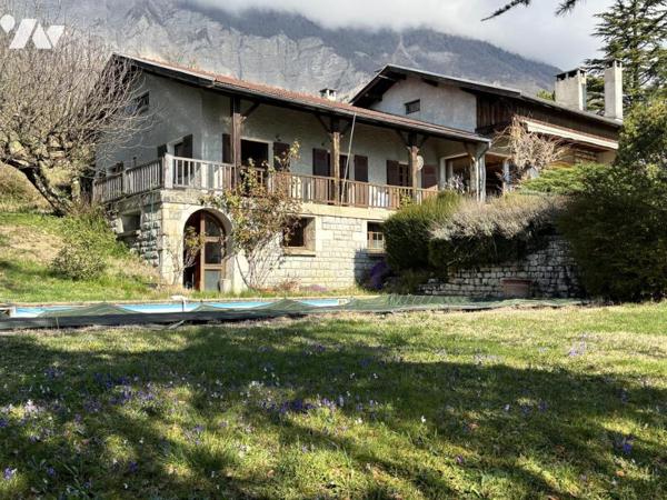 MAISON D'HABITATION SUR SOUS SOL