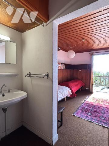 MAISON D'HABITATION SUR SOUS SOL