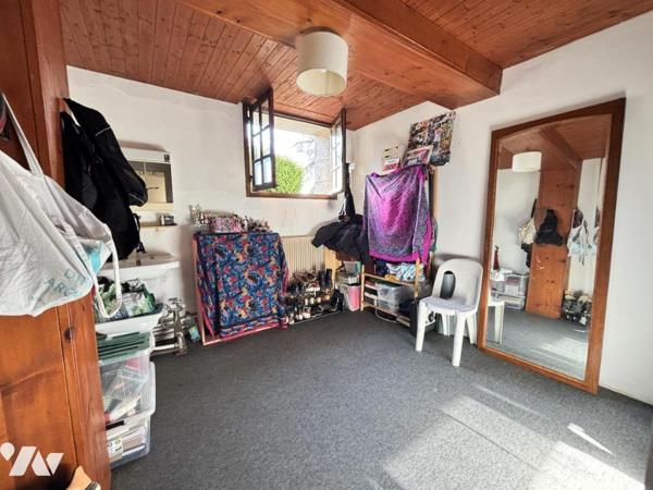 MAISON D'HABITATION SUR SOUS SOL