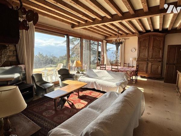 MAISON D'HABITATION SUR SOUS SOL