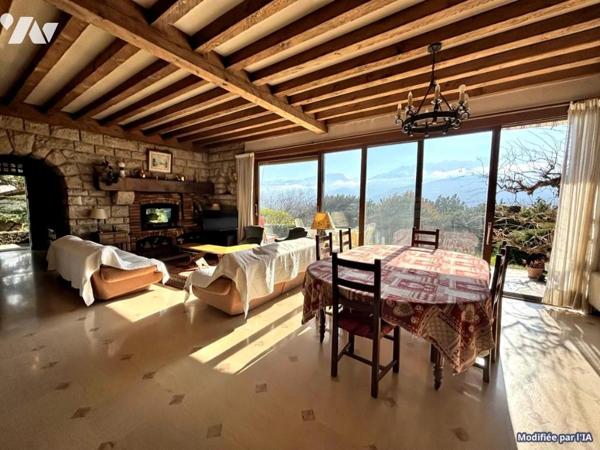 MAISON D'HABITATION SUR SOUS SOL