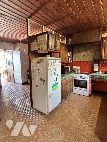 MAISON D'HABITATION SUR SOUS SOL