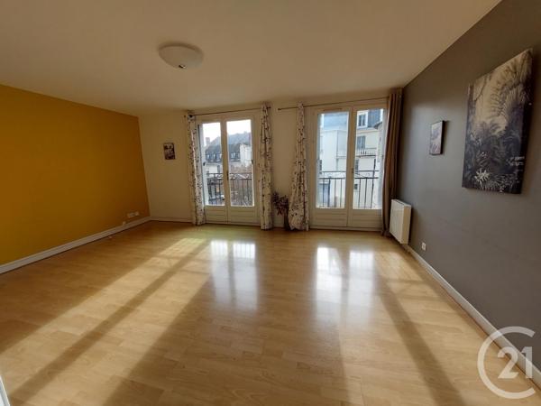 Appartement F4 à vendre  4 pièces - 93,94 m2 MONTLUCON - 03