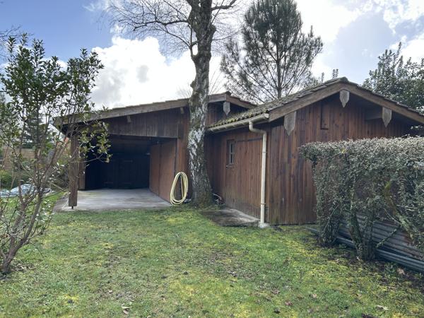 TERRAIN CONSTRUCTIBLE AVEC GARAGE